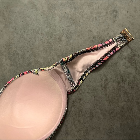 Victoria’s Secret Bikini Top - Floral Pattern - Size 32D - Picture 5 of 7